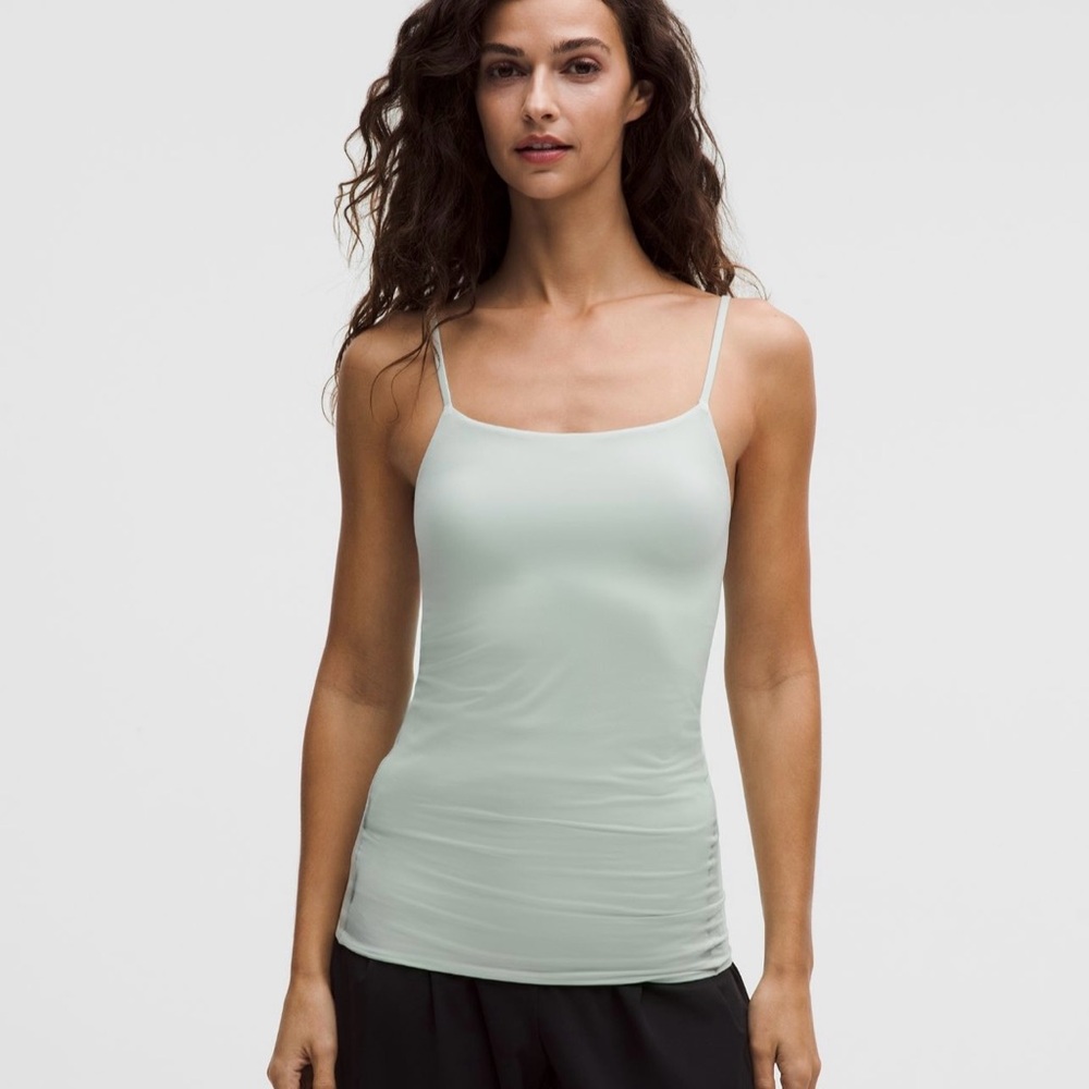 lululemon NWT Pelican Wundermost Ultra-Soft Nulu Tank